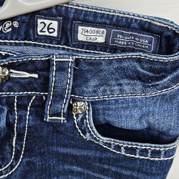 Capris - Picture 3 of 5